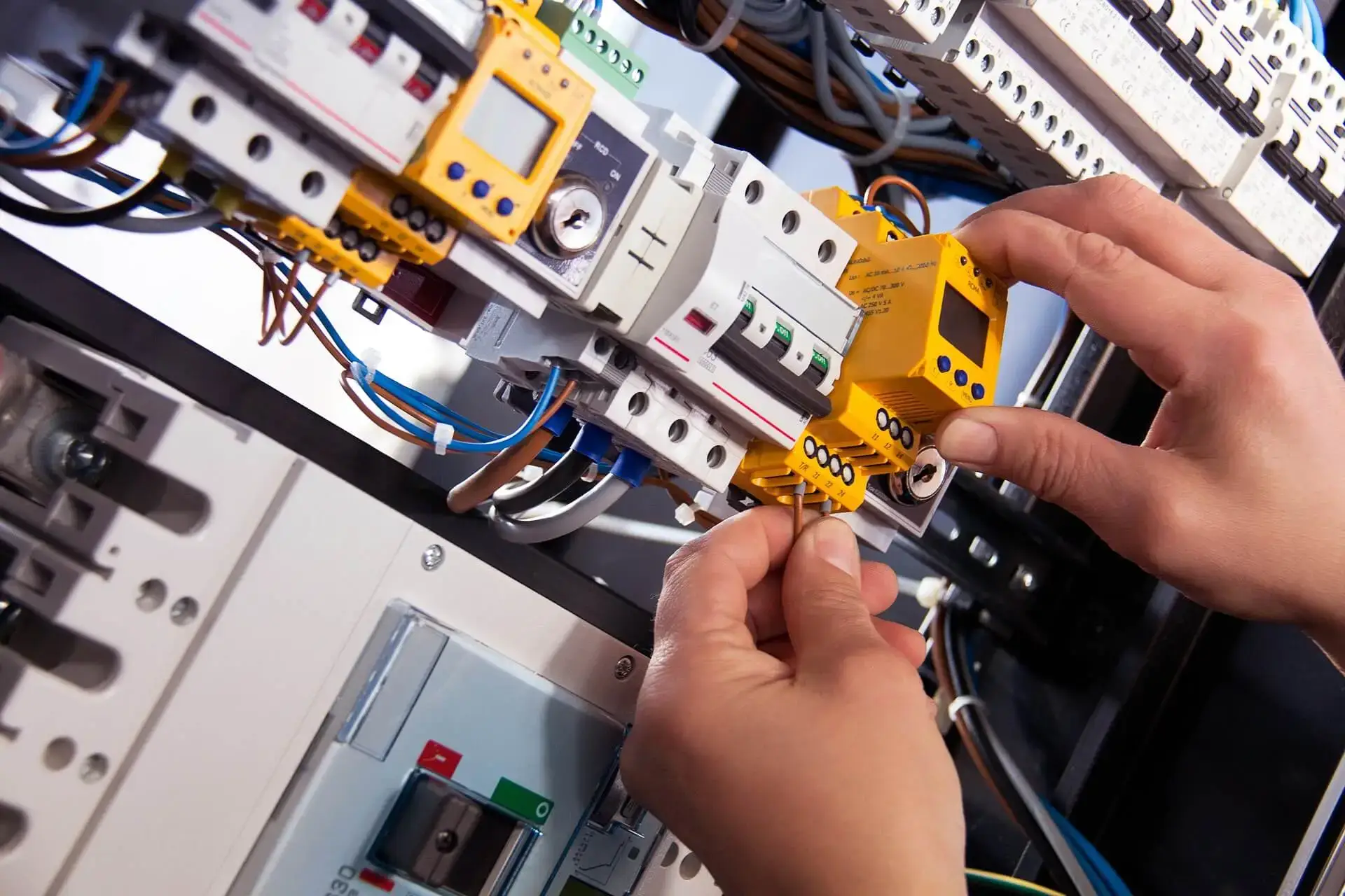 Certified electricians in Twickenham